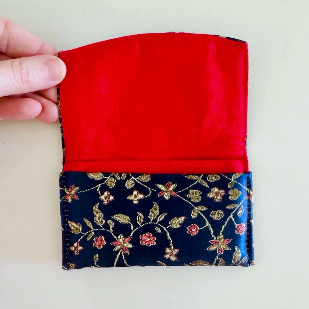Vintage Chinese Floral Silk Embroidered Fold-Over Card Holder Wallet, Navy Blue - Picture 13 of 16